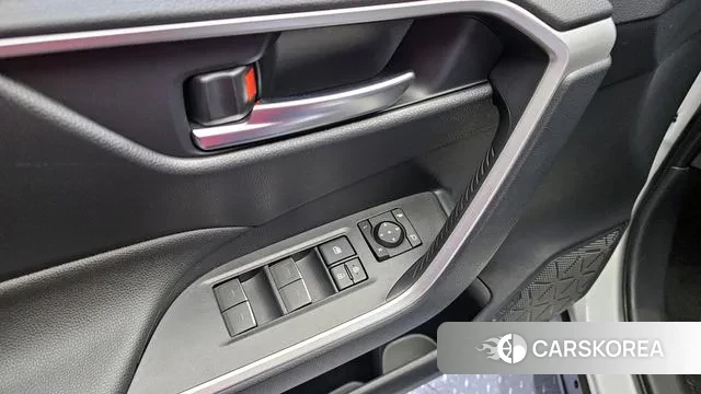 Toyota RAV4 5th Generation 2024 Белый из Кореи, фото 5