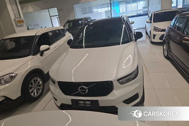 Volvo XC40 2022 Белый из Китая, фото 5