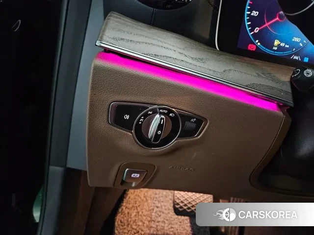 Mercedes-Benz E-Class W213 2022 Черный из Кореи, фото 5