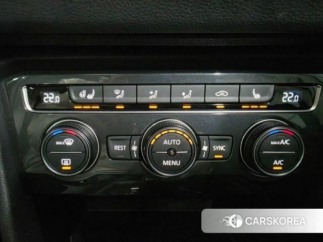 Volkswagen Tiguan second Generation 2020 Белый из Кореи, фото 5