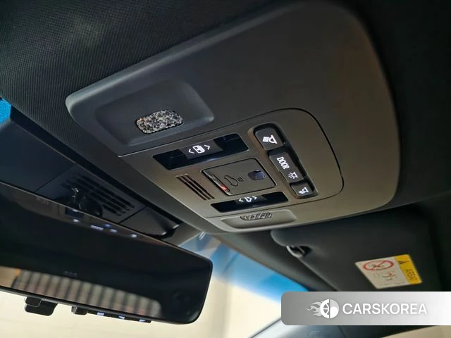 Toyota Camry (XV80) 2025 Серебряный из Кореи, фото 5