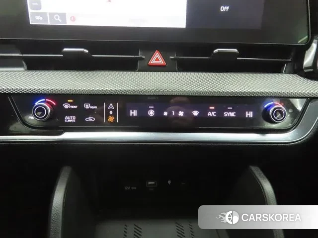 Kia Sportage 5th Generation 2022 Серебристо-серый из Кореи, фото 5