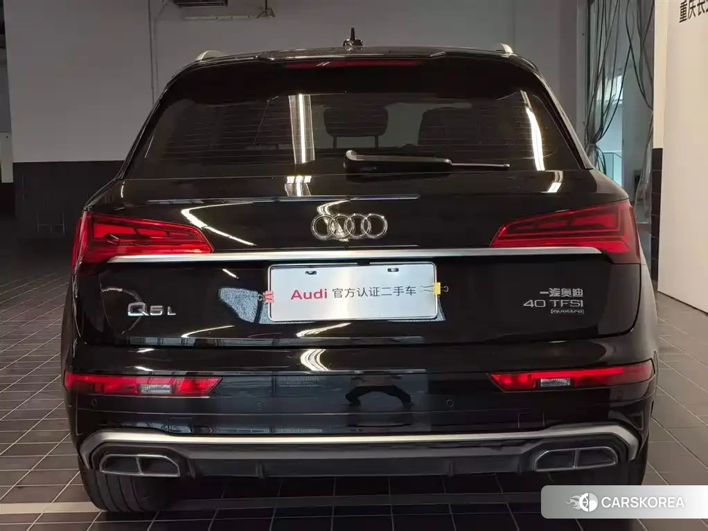 Audi Q5L 2022 Черный из Китая, фото 5