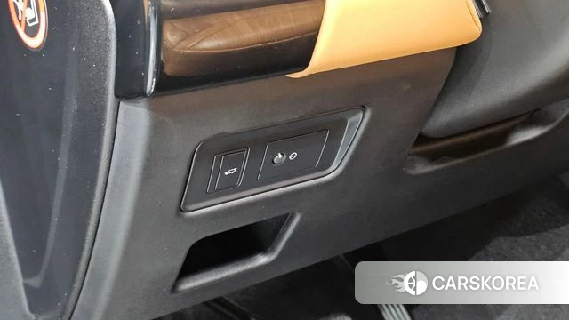 Land Rover Discovery 5 2020 Черный из Кореи, фото 5