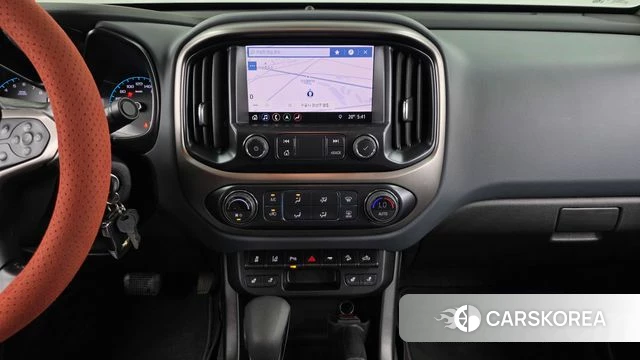 Chevrolet (GM Daewoo) Real New Colorado 2022 Черный из Кореи, фото 5