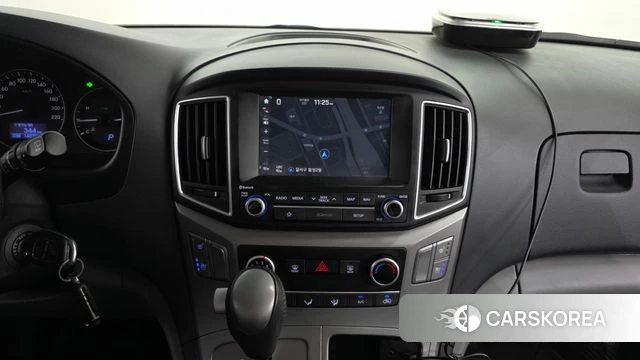 Hyundai The New Grand Starex 2018 Серебристо-серый из Кореи, фото 5