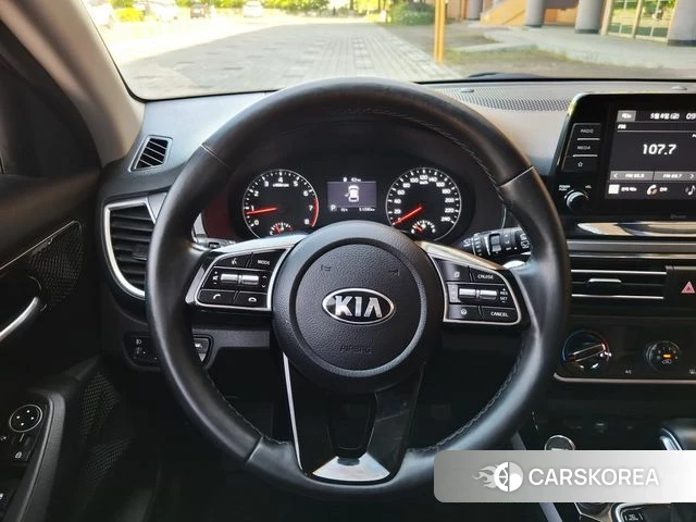 Kia Seltos 2020 Желтый из Кореи, фото 5