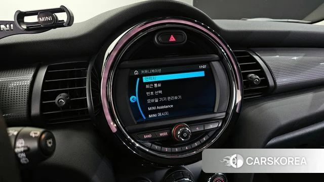 Mini Cooper 2018 Черный из Кореи, фото 5