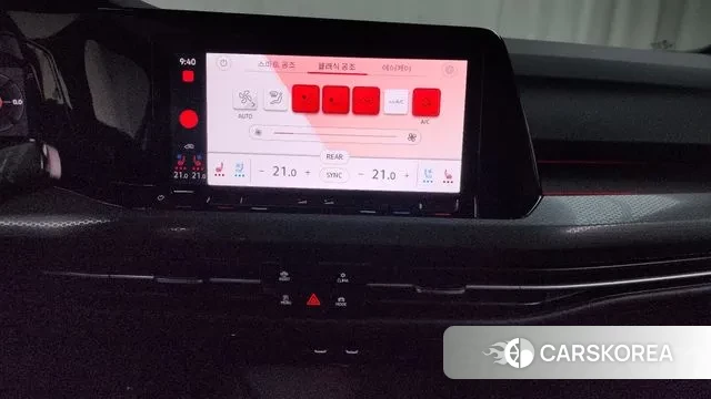 Volkswagen Golf 8th Generation 2023 Белый из Кореи, фото 5