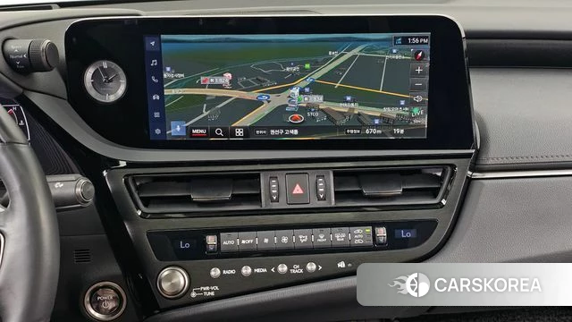 Lexus ES300h 7th generation 2023 Белый из Кореи, фото 5
