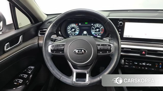 Kia K5 3rd generation 2021 Белый из Кореи, фото 5