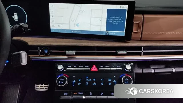 Hyundai Santa Fe (MX5) 2024 Белый из Кореи, фото 5