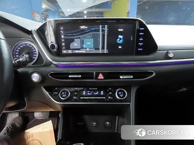 Hyundai Sonata Hybrid (DN8) 2021 Серебристо-серый из Кореи, фото 5