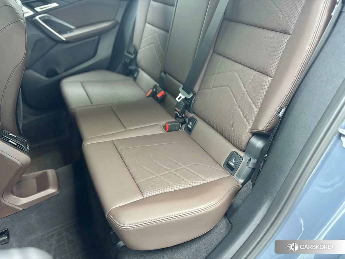 BMW X2 2024 Темно-серый из Китая, фото 5