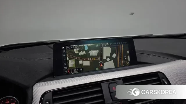 BMW 3 Series (F30) 2018 Белый из Кореи, фото 5