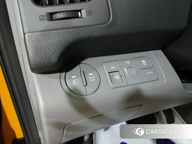 Hyundai The New Grand Starex 2021 Желтый из Кореи, фото 5