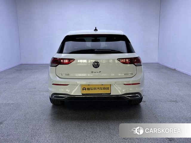 Volkswagen Golf 2022 Белый из Китая, фото 5