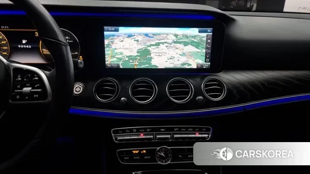 Mercedes-Benz E-Class W213 2018 Белый из Кореи, фото 5