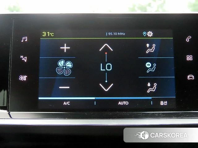 Peugeot e-2008 second generation 2023 Белый из Кореи, фото 5