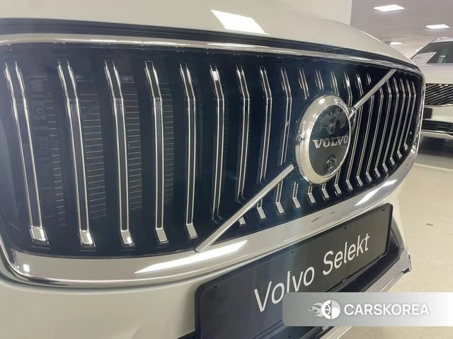 Volvo XC60 second Generation 2025 Белый из Кореи, фото 5