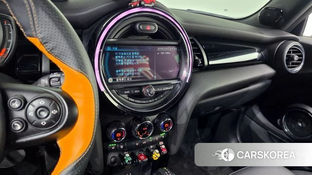 Mini Cooper Convertible 2018 Красный из Кореи, фото 5