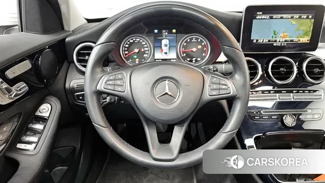 Mercedes-Benz C-Class W205 2018 Белый из Кореи, фото 5
