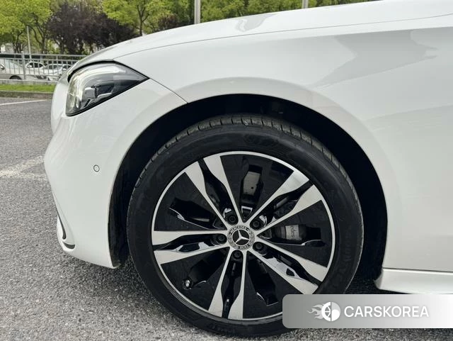 Mercedes-Benz C-class PHEV 2025 Белый из Китая, фото 5