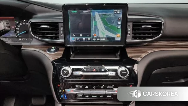 Ford Explorer 6th Generation 2021 Белый из Кореи, фото 5