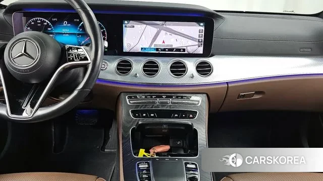 Mercedes-Benz E-Class W213 2021 Белый из Кореи, фото 5