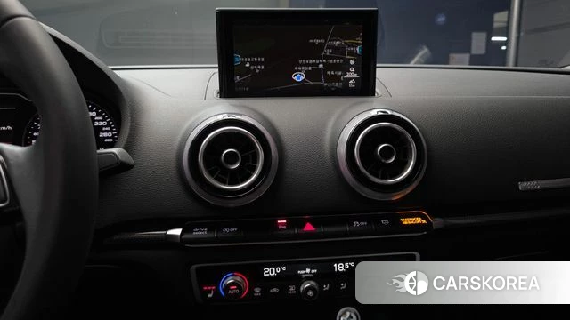 Audi New A3 2018 Черный из Кореи, фото 5