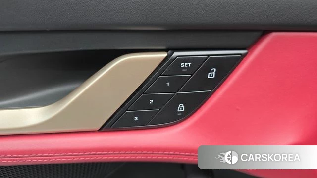 Porsche Taycan 2022 Белый из Кореи, фото 5
