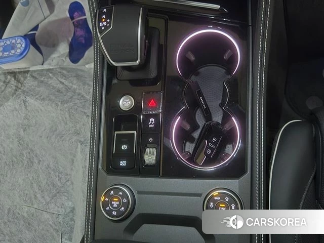 Volkswagen Touareg 3rd generation 2026 Белый из Кореи, фото 5