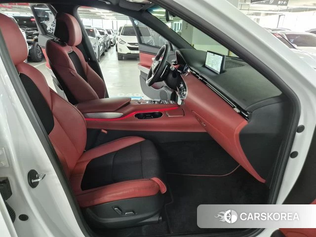 Genesis GV70 2021 Белый из Кореи, фото 5