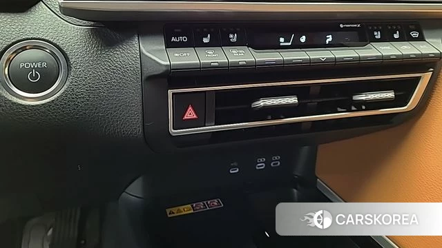 Toyota Camry (XV80) 2025 Серебряный из Кореи, фото 5