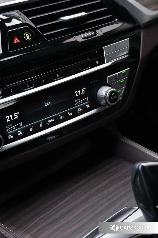BMW 5 series 2019 Черный из Китая, фото 5