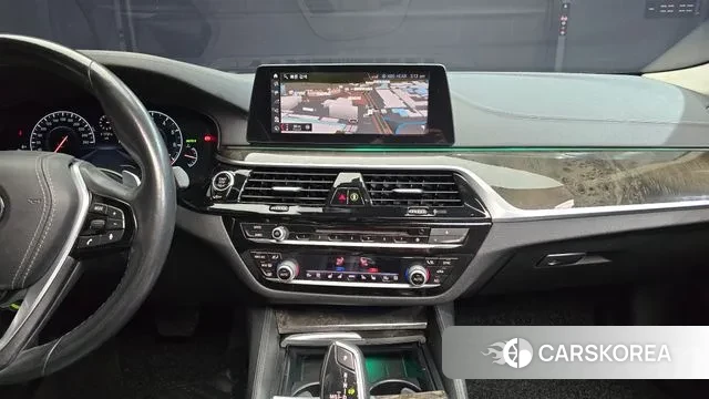 BMW 5 Series (G30) 2019 Белый из Кореи, фото 5