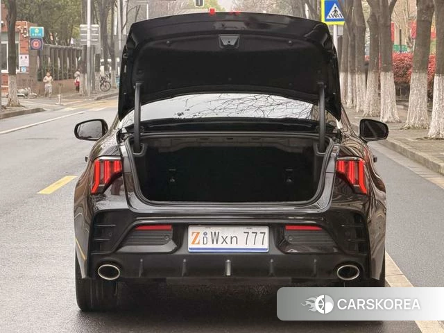 Lynk 03 2023 Черный из Китая, фото 5