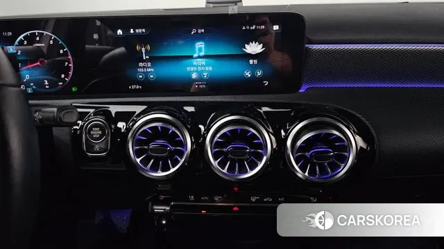 Mercedes-Benz A-Class W177 2022 Белый из Кореи, фото 5