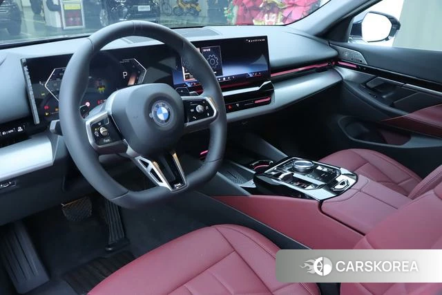 BMW 5 series 2024 Черный из Китая, фото 5