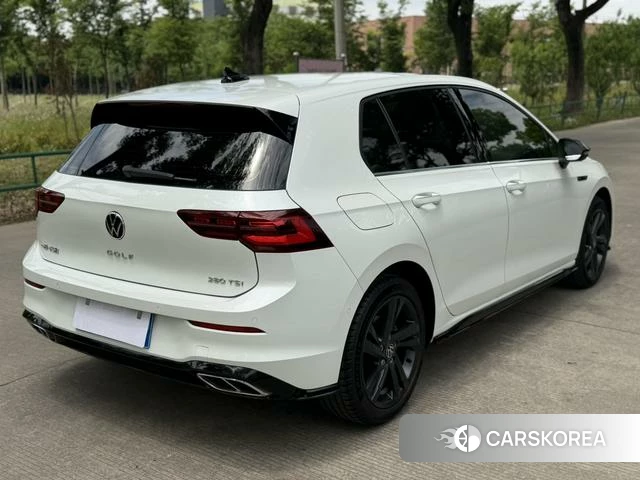 Volkswagen Golf 2022 Белый из Китая, фото 5