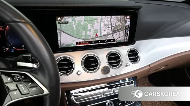 Mercedes-Benz E-Class W213 2021 Белый из Кореи, фото 5