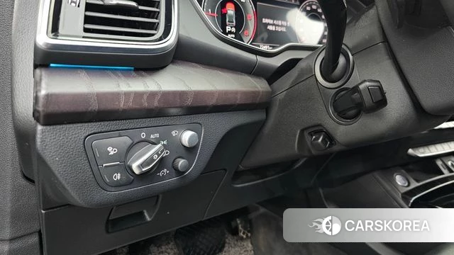 Audi Q5 (FY) 2023 Серый из Кореи, фото 5