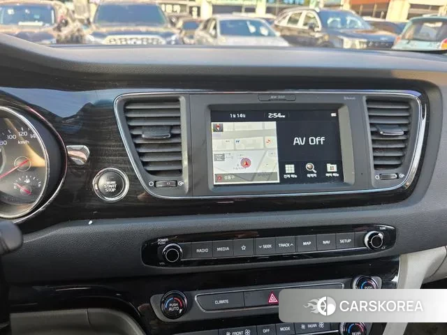 Kia The New Carnival 2020 Белый из Кореи, фото 5