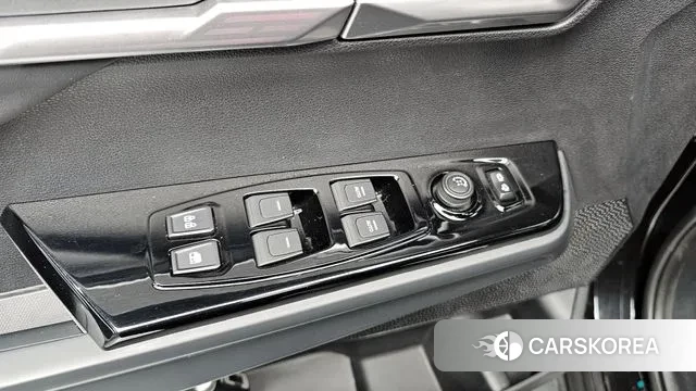 Ssangyong Torres 2022 Черный из Кореи, фото 5