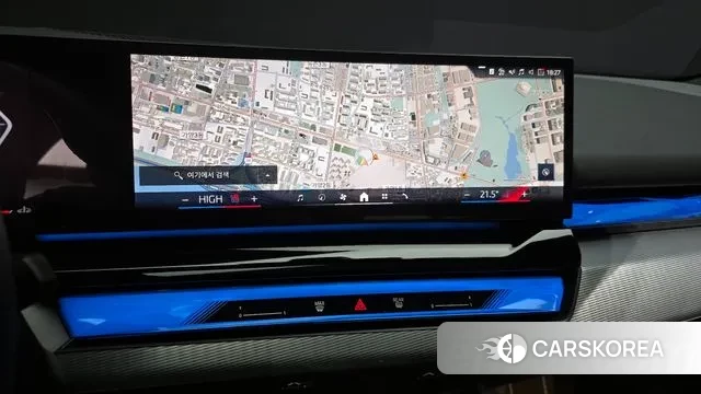 BMW 5 Series (G60) 2025 Черный из Кореи, фото 5