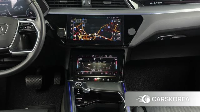 Audi e-Tron 2021 Черный из Кореи, фото 5