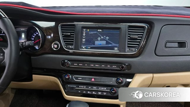 Kia The New Carnival 2019 Белый из Кореи, фото 5