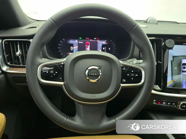 Volvo S60 3rd generation 2022 Белый из Кореи, фото 5