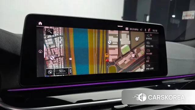 BMW 5 Series (G30) 2022 Белый из Кореи, фото 5