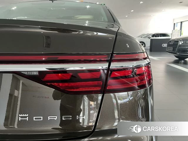 Audi A8 2024 Шампань из Китая, фото 5